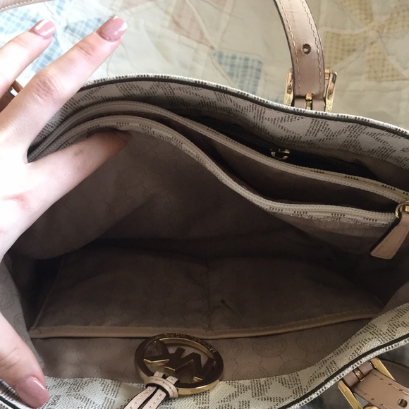 Michael Kors Tote 100% authenitic - Picture 3 of 4